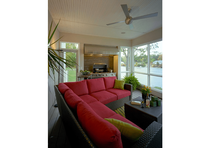Enclosed Patio and Grill